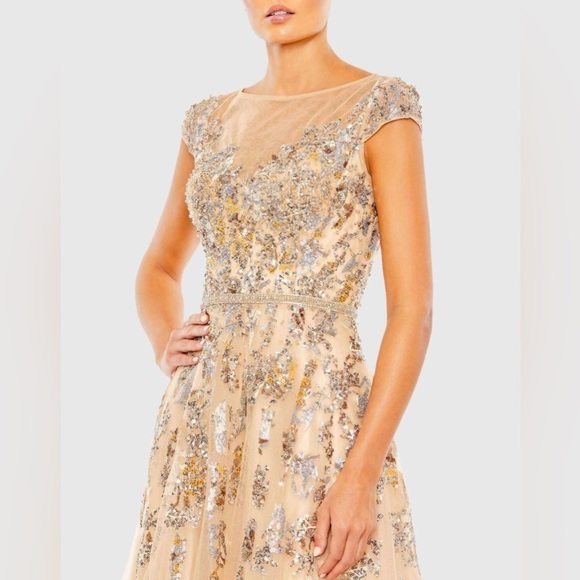 MAC DUGGAL 20364 NWT Embellished Cap Sleeve Cutout Back Gown - Picture 2 of 8